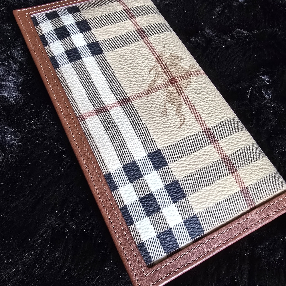 Authentic Burberry Plaid Continental Wallet with Brown Leather Trim - Picture 4 of 16